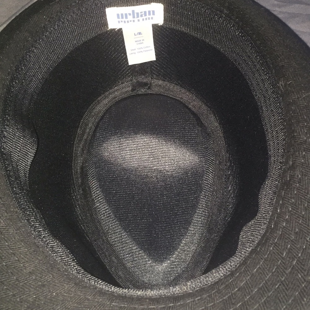 Fedora - Picture 2 of 2